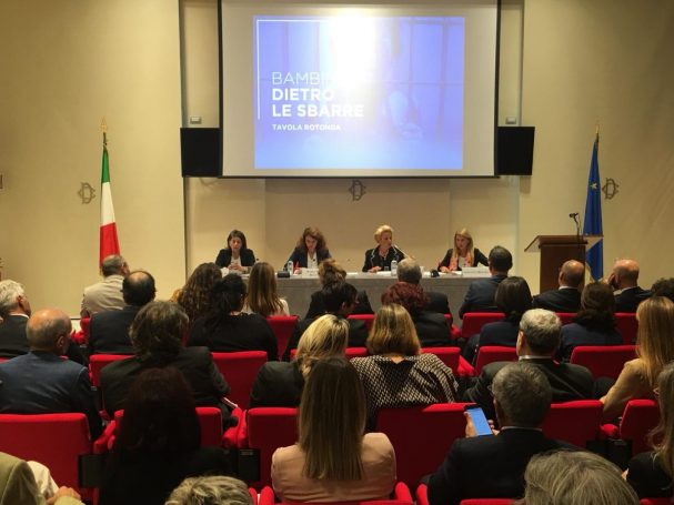 Mai più bambini dietro le sbarre 1 1